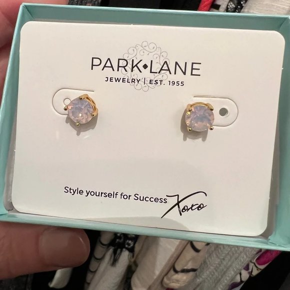 NWT- Impression Earrings in Pink Opal - Picture 3 of 3